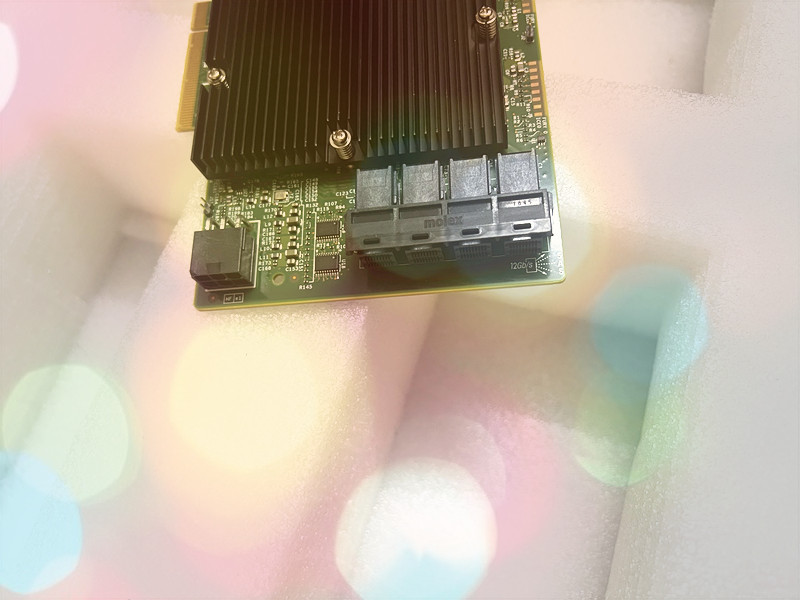 LSI SAS 9300-16i RAIDコントローラーカー - Lsi 9300 16I Hba It Mode のレビューと価格